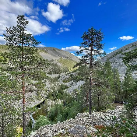 Pyhae Nallentupa 木屋 普哈圣山